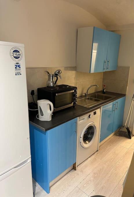 1 Bedroom Studio Central London 220 المظهر الخارجي الصورة